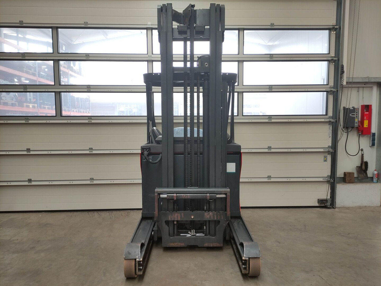 Linde R14-01-1120 - Reach truck: picture 3 Linde R14-01-1120 - Reach truck: picture 3