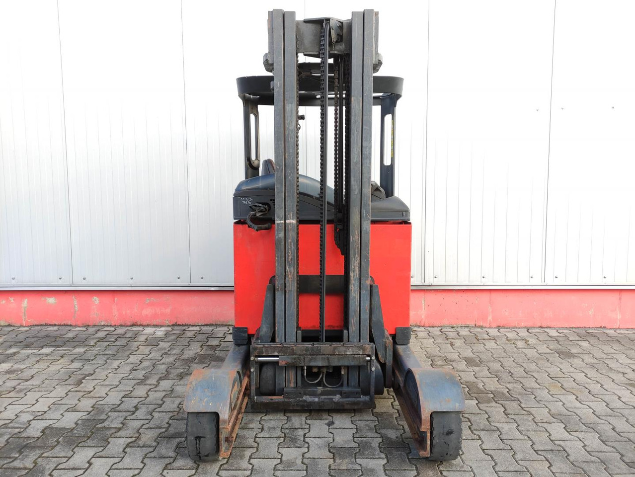 Linde R14G-12-115 - Reach truck: picture 3 Linde R14G-12-115 - Reach truck: picture 3