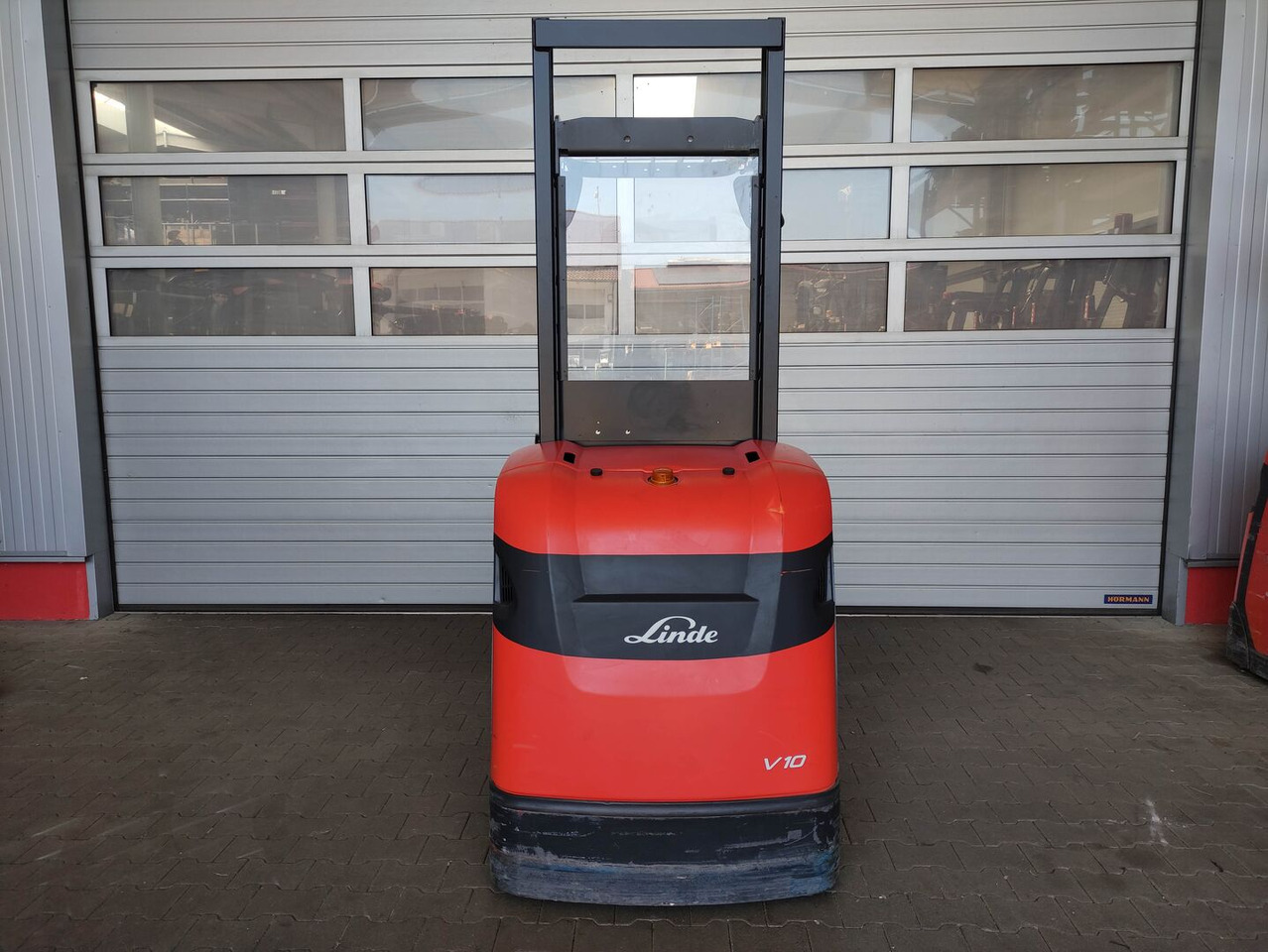 Linde V10-02 - Order picker: picture 4 Linde V10-02 - Order picker: picture 4