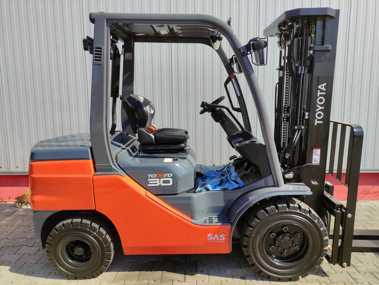 Toyota 52-8FDF30 - Diesel forklift: picture 2 Toyota 52-8FDF30 - Diesel forklift: picture 2