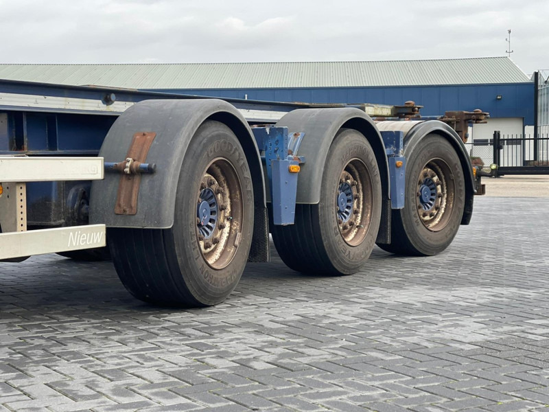 Renders ROC 16.27 CC X-STEERING, ALLE AANSLUITINGEN, APK. - Container transporter/ Swap body semi-trailer: picture 2 Renders ROC 16.27 CC X-STEERING, ALLE AANSLUITINGEN, APK. - Container transporter/ Swap body semi-trailer: picture 2