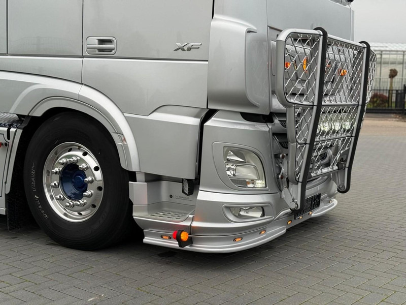 DAF XF 530 FT VOLLUCHT, SHOWTRUCK, RETARDER, LEER, PTO/HYDRAULIEK. - Tractor unit: picture 4 DAF XF 530 FT VOLLUCHT, SHOWTRUCK, RETARDER, LEER, PTO/HYDRAULIEK. - Tractor unit: picture 4