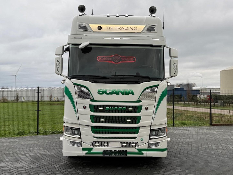 Scania R660 FULL AIR, LEATHER, ALCOA, SHOW INTERIOR, TOP. - Tractor unit: picture 3 Scania R660 FULL AIR, LEATHER, ALCOA, SHOW INTERIOR, TOP. - Tractor unit: picture 3