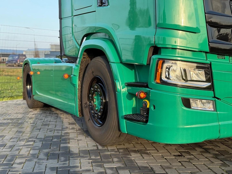 Scania S450 LEATHER, NEW CONDITION, RETARDER, LOW MILEAGE. - Tractor unit: picture 5 Scania S450 LEATHER, NEW CONDITION, RETARDER, LOW MILEAGE. - Tractor unit: picture 5