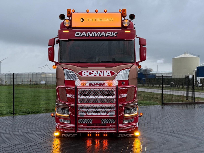 Scania S500 SHOW, FULL AIR, LEATHER, TOP CONDITIE, STEERING PUSHER. - Tractor unit: picture 2 Scania S500 SHOW, FULL AIR, LEATHER, TOP CONDITIE, STEERING PUSHER. - Tractor unit: picture 2
