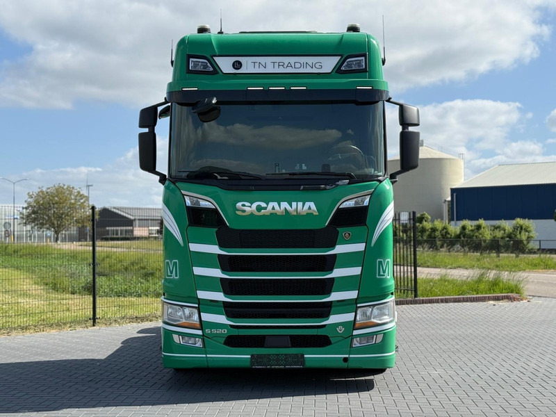 Scania S520 V8 NGS NO EGR, 2.95WB, FULL SPOILER, RETARDER, FULL AIR. - Tractor unit: picture 4 Scania S520 V8 NGS NO EGR, 2.95WB, FULL SPOILER, RETARDER, FULL AIR. - Tractor unit: picture 4