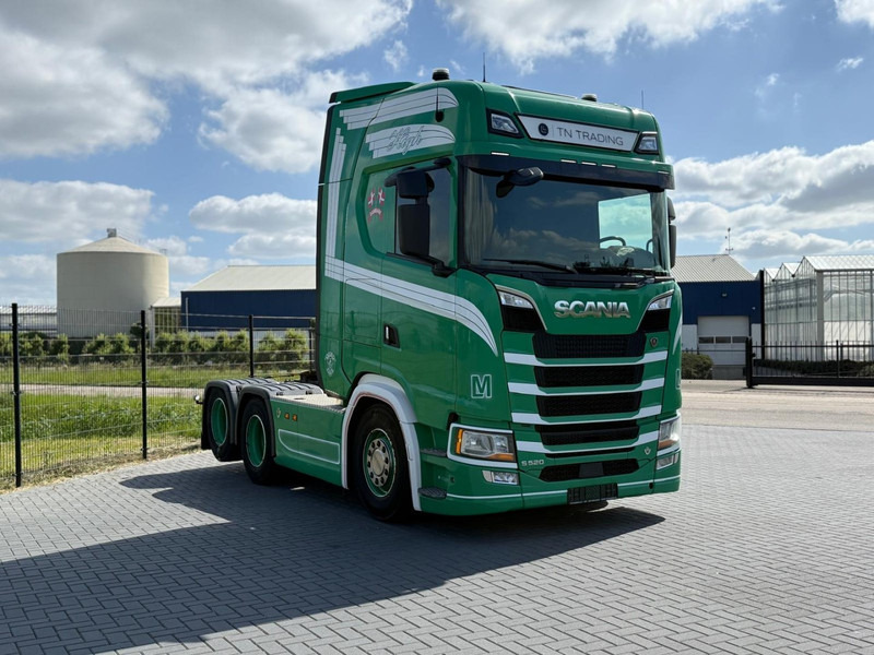 Scania S520 V8 NGS NO EGR, EURO 6D, 2.95WB, FULL SPOILER, RETARDER, FULL AIR. - Tractor unit: picture 2 Scania S520 V8 NGS NO EGR, EURO 6D, 2.95WB, FULL SPOILER, RETARDER, FULL AIR. - Tractor unit: picture 2