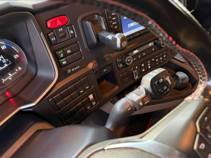 Tractor unit Scania S580 V8 NGS VOLLUCHT, KING OF THE ROAD, HYDRAULIEK, LEER, ALCOA.: picture 16 Tractor unit Scania S580 V8 NGS VOLLUCHT, KING OF THE ROAD, HYDRAULIEK, LEER, ALCOA.: picture 16