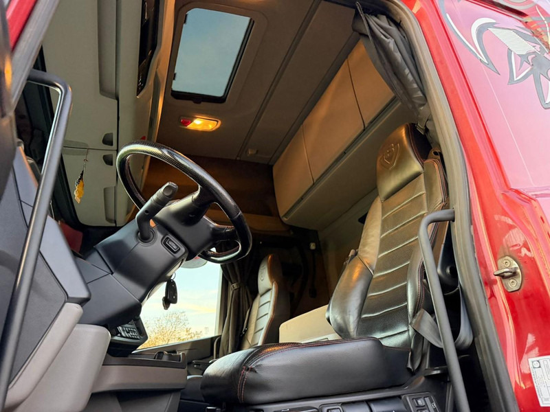 Tractor unit Scania S580 V8 NGS VOLLUCHT, KING OF THE ROAD, HYDRAULIEK, LEER, ALCOA.: picture 15 Tractor unit Scania S580 V8 NGS VOLLUCHT, KING OF THE ROAD, HYDRAULIEK, LEER, ALCOA.: picture 15