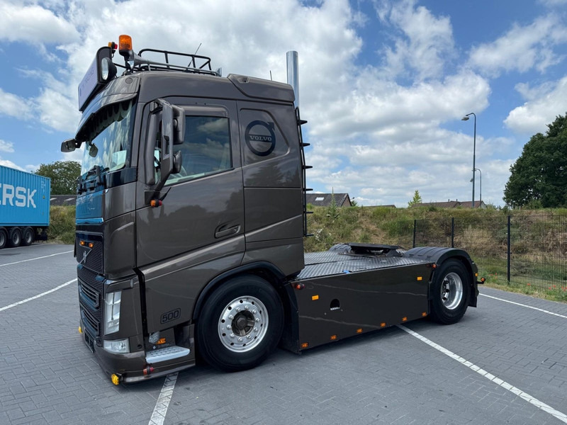 Volvo FH 13.500 SHOW TRUCK, FULL AIR, INTERIOR, TOP, HYDRAULIC. - Tractor unit: picture 3 Volvo FH 13.500 SHOW TRUCK, FULL AIR, INTERIOR, TOP, HYDRAULIC. - Tractor unit: picture 3