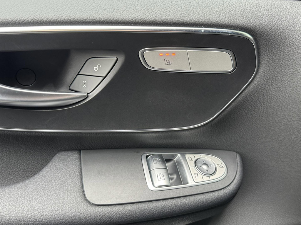 Mercedes-Benz V-Klasse-300d L3 Avantgarde AMG 360 Camera Burmester Groot scherm Adaptieve cruise - Crew cab van: picture 3 Mercedes-Benz V-Klasse-300d L3 Avantgarde AMG 360 Camera Burmester Groot scherm Adaptieve cruise - Crew cab van: picture 3