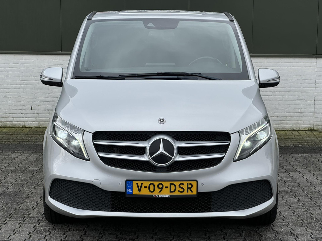 Mercedes-Benz V-Klasse-300d Lang DC 9G Avantgarde Leder Elektrische klep 2x Schuifdeur Trekhaak afneembaar - Crew cab van: picture 4 Mercedes-Benz V-Klasse-300d Lang DC 9G Avantgarde Leder Elektrische klep 2x Schuifdeur Trekhaak afneembaar - Crew cab van: picture 4