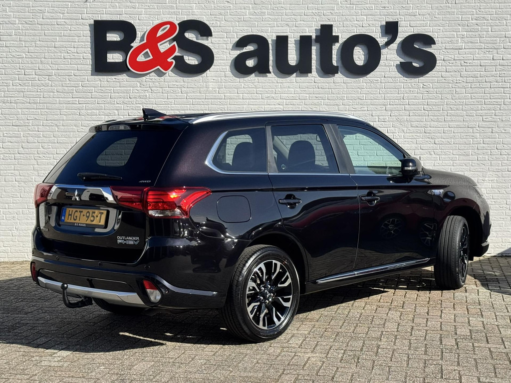 Mitsubishi Outlander-2.0 PHEV instyle+ Adaptive cruis control Climate control Leder Stoel-/ stuurverwarming - SUV: picture 2 Mitsubishi Outlander-2.0 PHEV instyle+ Adaptive cruis control Climate control Leder Stoel-/ stuurverwarming - SUV: picture 2