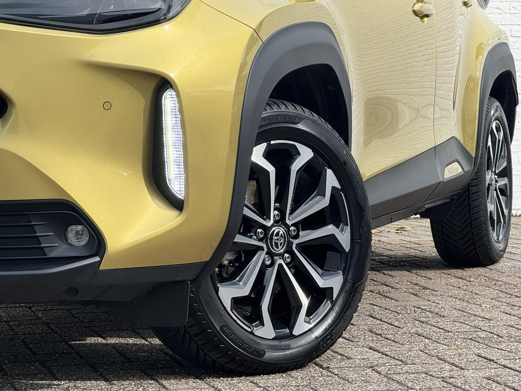 Toyota Yaris Cross-1.5 Hybrid Dynamic Camera Pdc Navigatie Led verlichting Carplay Clima Stoelverwarming - SUV: picture 5 Toyota Yaris Cross-1.5 Hybrid Dynamic Camera Pdc Navigatie Led verlichting Carplay Clima Stoelverwarming - SUV: picture 5