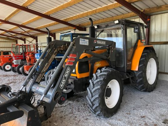 Renault CERES 95 X TRACTEUR + CHARGEUR MX80 - Farm tractor: picture 2 Renault CERES 95 X TRACTEUR + CHARGEUR MX80 - Farm tractor: picture 2