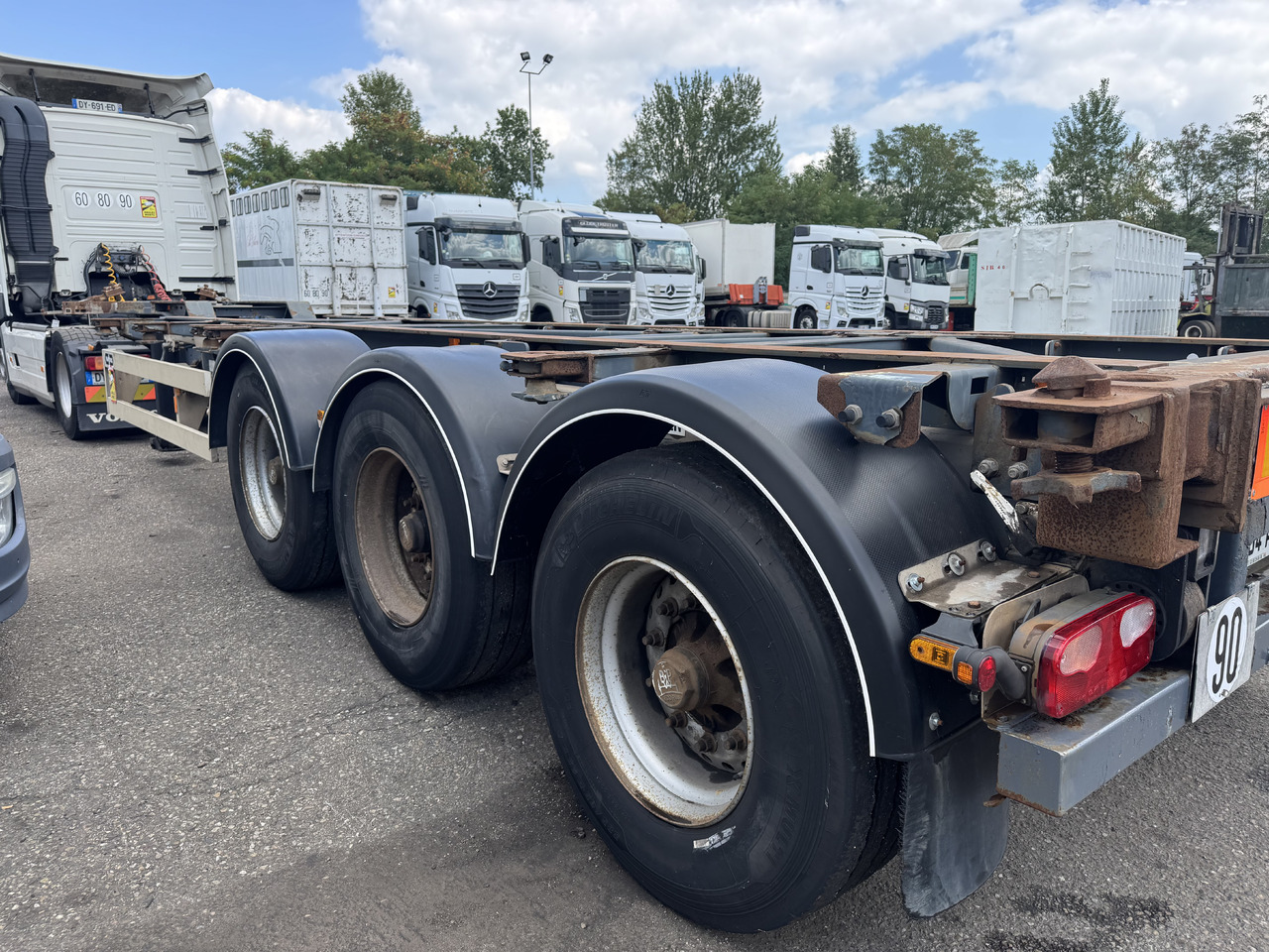 VAN HOOL Porte containers - Container transporter/ Swap body semi-trailer: picture 1 VAN HOOL Porte containers - Container transporter/ Swap body semi-trailer: picture 1