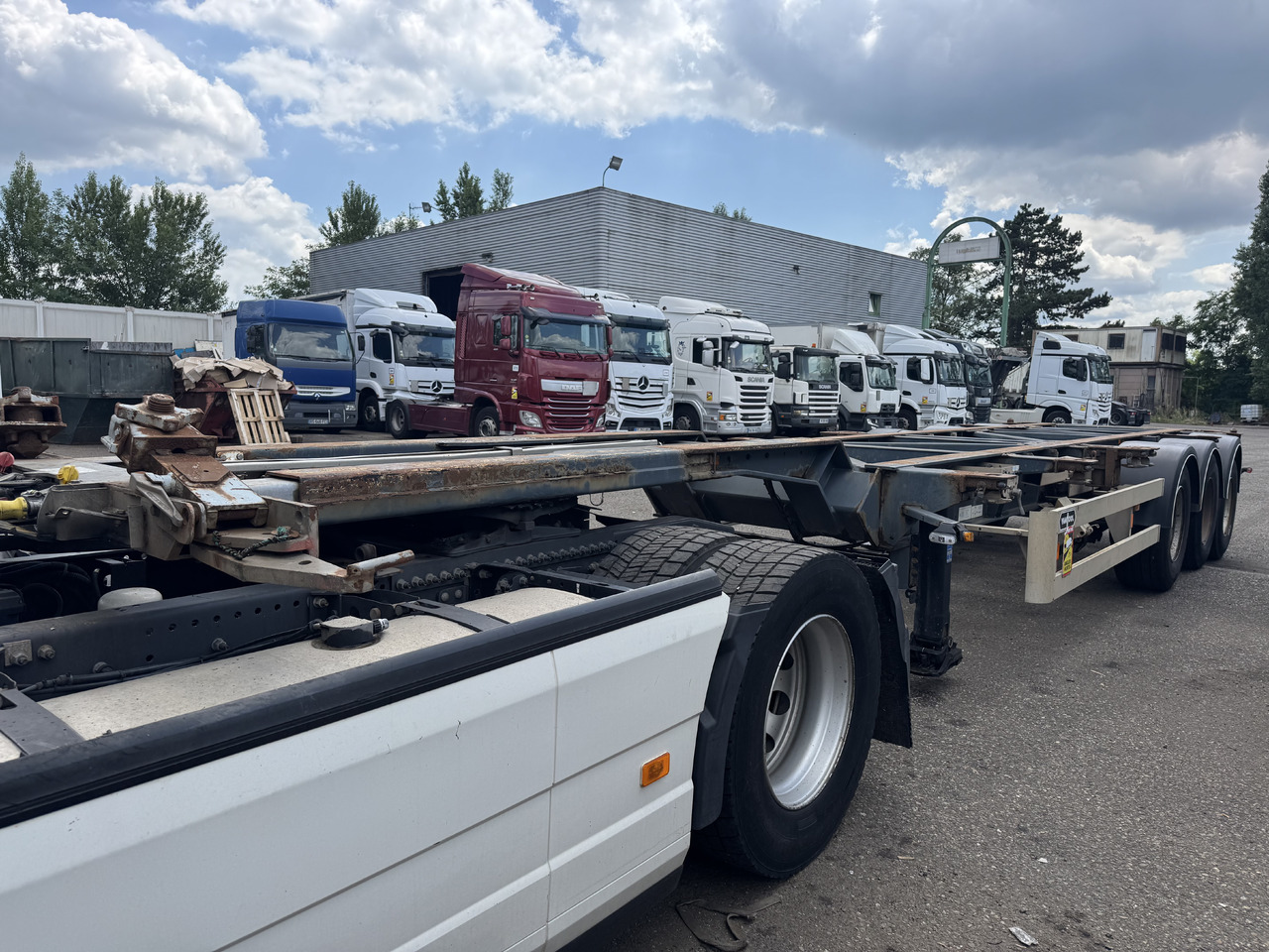 VAN HOOL Porte containers - Container transporter/ Swap body semi-trailer: picture 4 VAN HOOL Porte containers - Container transporter/ Swap body semi-trailer: picture 4