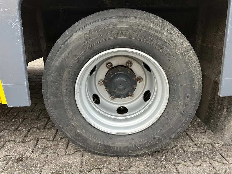 Box truck MAN TGL 12.240 Double Cabin *Only 80 Tkm* Ex Fire Truck: picture 10 Box truck MAN TGL 12.240 Double Cabin *Only 80 Tkm* Ex Fire Truck: picture 10