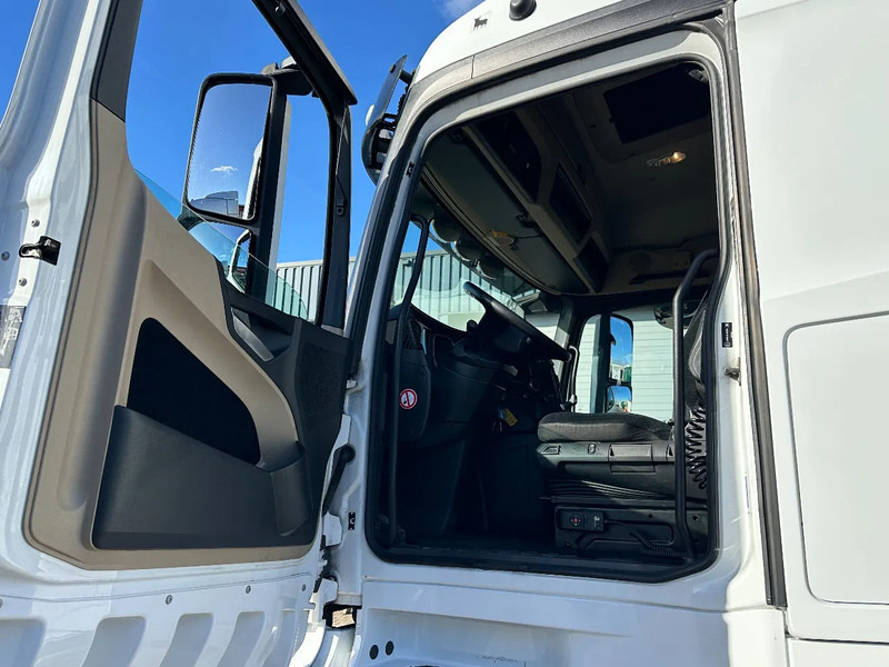 Tractor unit Mercedes-Benz Actros 1943 4x2 Euro 6 Smart Tacho *NL-Truck*: picture 13