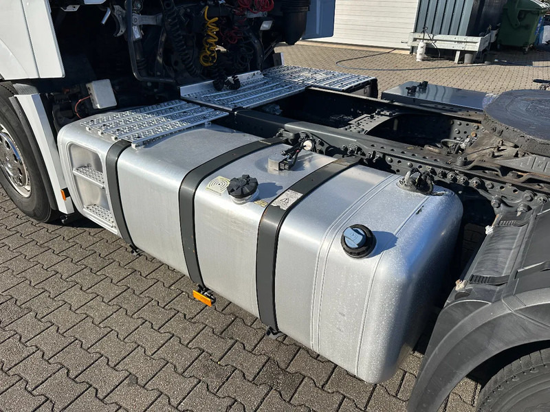 Tractor unit Mercedes-Benz Actros 1943 4x2 Euro 6 Smart Tacho *NL-Truck*: picture 10