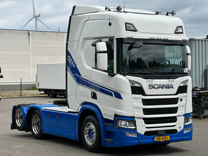 Scania R650 V8 6x2 Boogie / Retarder / Full Air / Hydrauliek / Full Spoiler - Tractor unit: picture 2 Scania R650 V8 6x2 Boogie / Retarder / Full Air / Hydrauliek / Full Spoiler - Tractor unit: picture 2