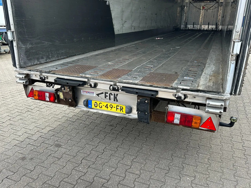 Closed box semi-trailer Van Eck Aircargo / Rollenbaan / Mega / SAF-Axle / Carrier: picture 12