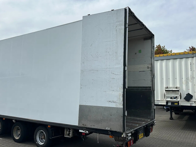 Closed box semi-trailer Van Eck Aircargo / Rollenbaan / Mega / SAF-Axle / Carrier: picture 7