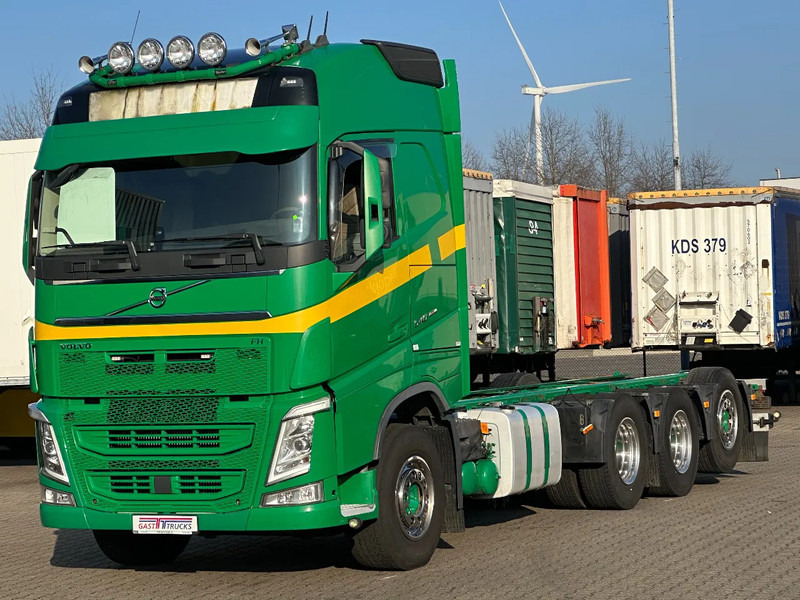 Volvo FH 540 Globe XL 8x4*4 Chassis Retarder *447 Tkm* - Cab chassis truck: picture 2 Volvo FH 540 Globe XL 8x4*4 Chassis Retarder *447 Tkm* - Cab chassis truck: picture 2