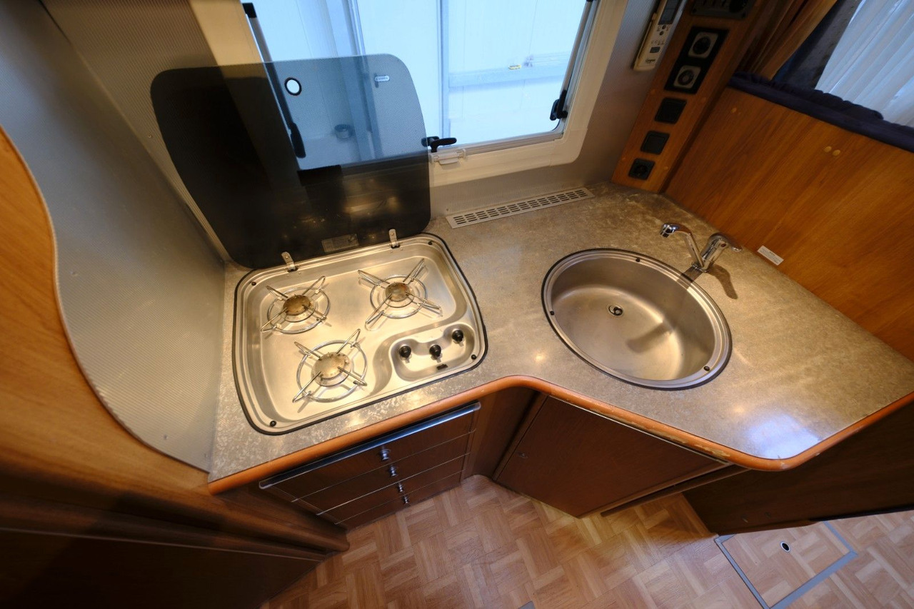 Alcove motorhome Dethleffs Globetrotter A 8000 XXL/Festbett/Garage/Solar: picture 19