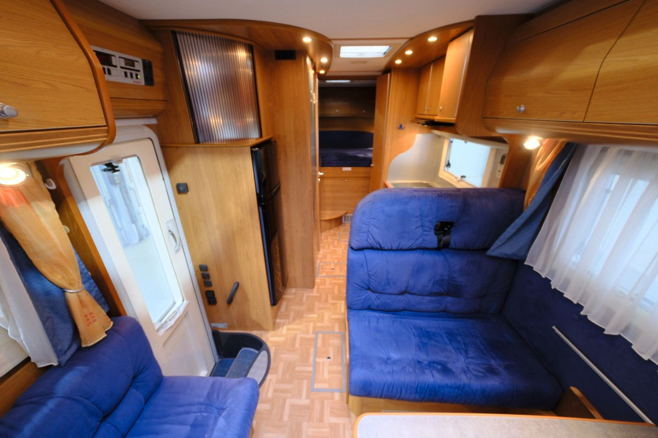 Alcove motorhome Dethleffs Globetrotter A 8000 XXL/Festbett/Garage/Solar: picture 15