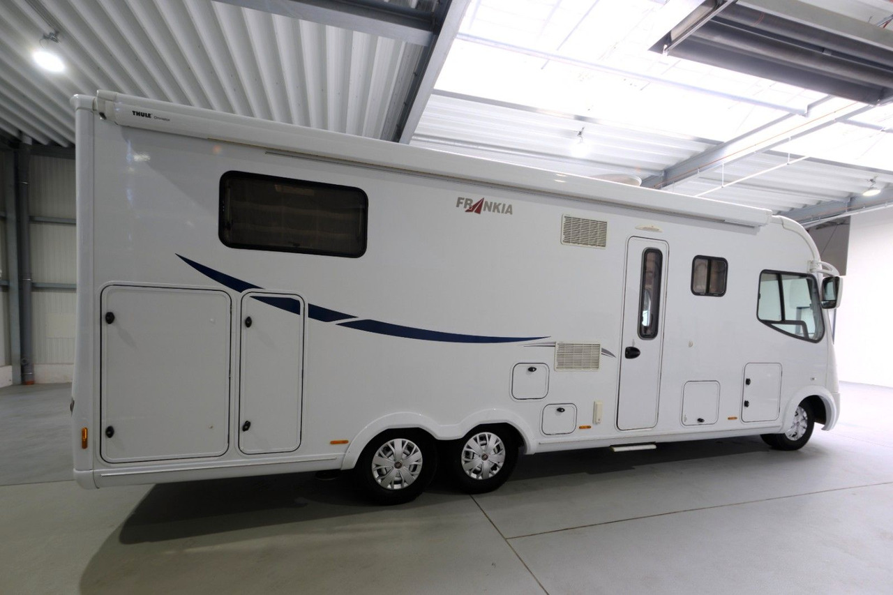 Frankia I 840 QD/Automatik/Festbett+Hubbett/TOP - Integrated motorhome: picture 4 Frankia I 840 QD/Automatik/Festbett+Hubbett/TOP - Integrated motorhome: picture 4