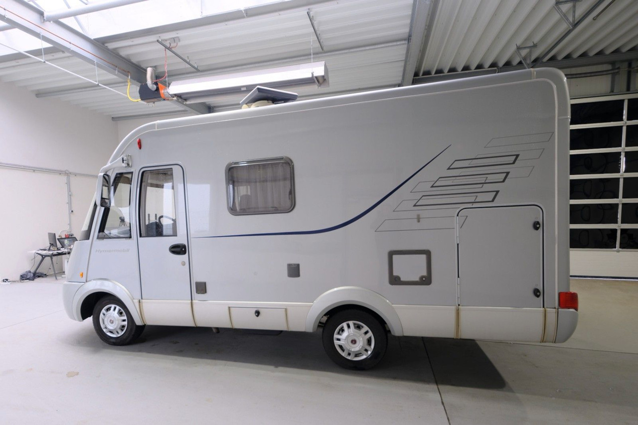 HYMER / ERIBA / HYMERCAR B 504 CL/Festbett+Hubbett/Solar/Klima/Garage/TOP - Integrated motorhome: picture 3 HYMER / ERIBA / HYMERCAR B 504 CL/Festbett+Hubbett/Solar/Klima/Garage/TOP - Integrated motorhome: picture 3