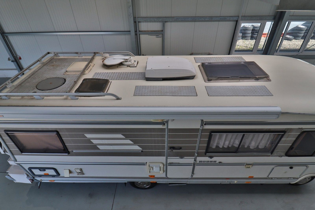 HYMER / ERIBA / HYMERCAR S 700/Festbett+Hubbett/Standklima/Markise - Integrated motorhome: picture 4 HYMER / ERIBA / HYMERCAR S 700/Festbett+Hubbett/Standklima/Markise - Integrated motorhome: picture 4