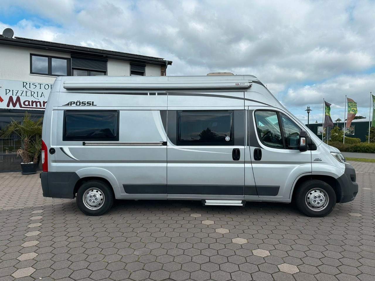 Pössl Roadstar 600 L Revolution/Festbett+Hubbett/TOP - Campervan: picture 3 Pössl Roadstar 600 L Revolution/Festbett+Hubbett/TOP - Campervan: picture 3