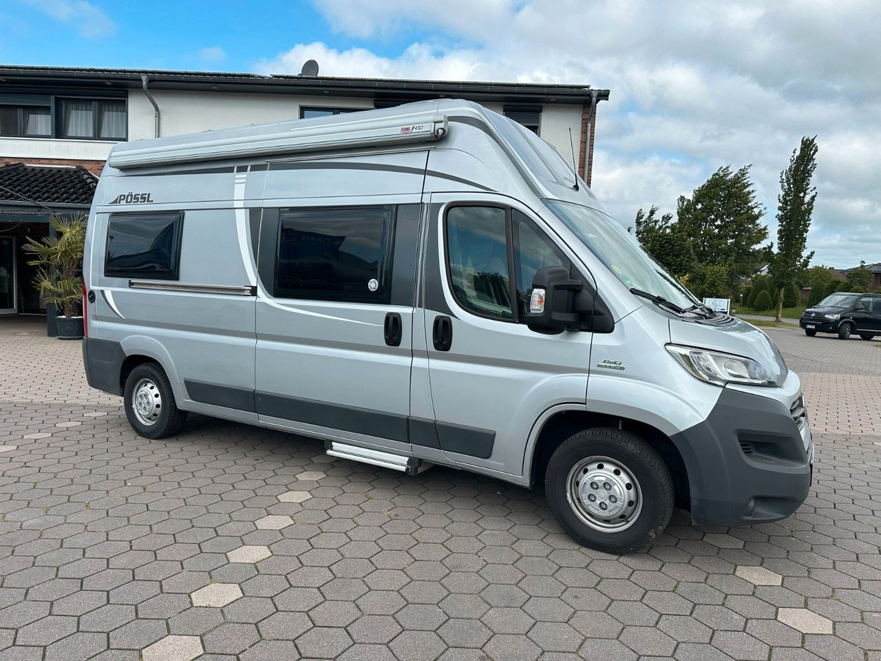 Pössl Roadstar 600 L Revolution/Festbett+Hubbett/TOP - Campervan: picture 2 Pössl Roadstar 600 L Revolution/Festbett+Hubbett/TOP - Campervan: picture 2