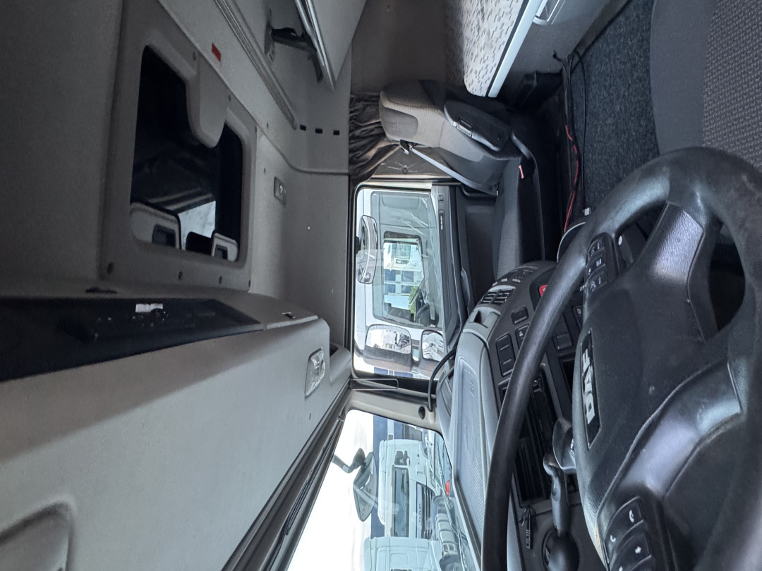 DAF XF 460 - Tractor unit: picture 5 DAF XF 460 - Tractor unit: picture 5