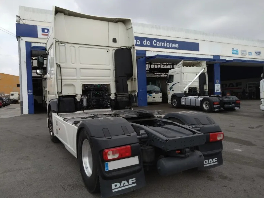 DAF XF 480 Super Space Cab - Tractor unit: picture 4 DAF XF 480 Super Space Cab - Tractor unit: picture 4
