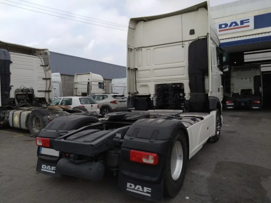 DAF XF 480 Super Space Cab - Tractor unit: picture 3 DAF XF 480 Super Space Cab - Tractor unit: picture 3