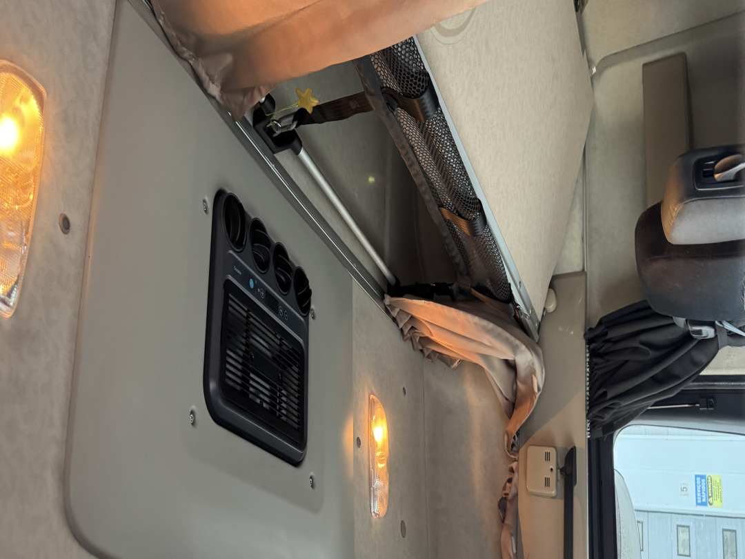 Mercedes Actros 510 1851 - Tractor unit: picture 5 Mercedes Actros 510 1851 - Tractor unit: picture 5