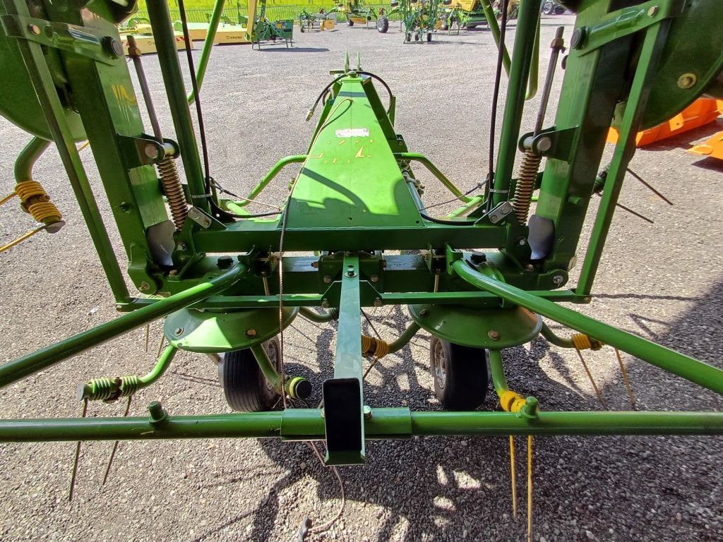 Krone KW 6.02/6 (22003) - Tedder/ Rake: picture 5 Krone KW 6.02/6 (22003) - Tedder/ Rake: picture 5