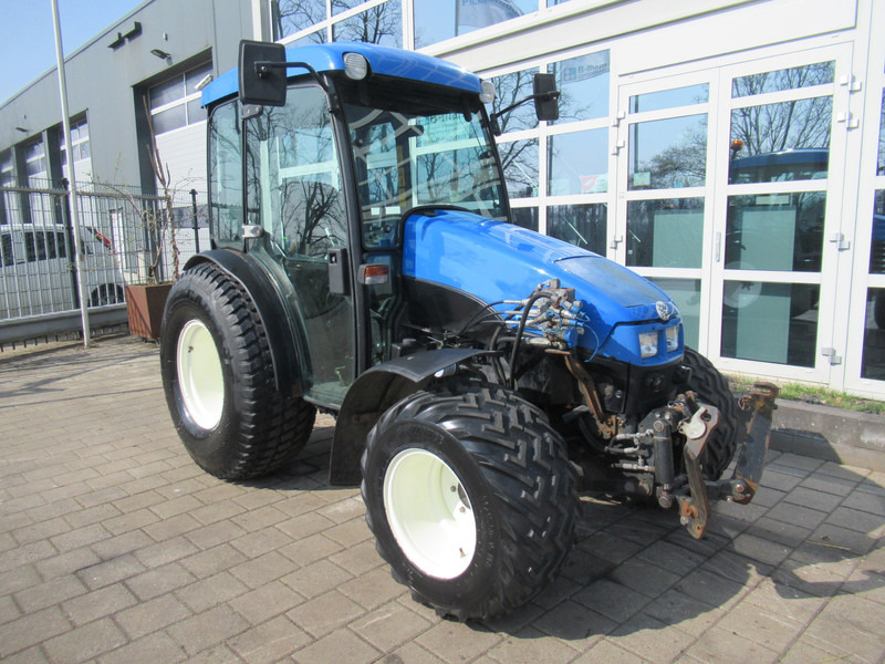 New Holland TCE 55 4WD Zuidberg Front Hef + PTO - Farm tractor: picture 4 New Holland TCE 55 4WD Zuidberg Front Hef + PTO - Farm tractor: picture 4