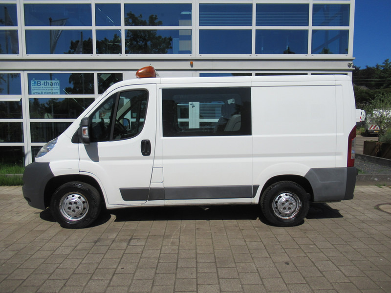 Peugeot Boxer 330 2.2 HDI 96KW L1H P+ DOKA Dubbelcabine AIRCO - Small van, Crew cab van: picture 2 Peugeot Boxer 330 2.2 HDI 96KW L1H P+ DOKA Dubbelcabine AIRCO - Small van, Crew cab van: picture 2