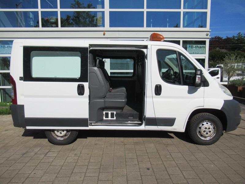 Peugeot Boxer 330 2.2 HDI 96KW L1H1 DOKA Dubbelcabine AIRCO P+ - Small van, Crew cab van: picture 5 Peugeot Boxer 330 2.2 HDI 96KW L1H1 DOKA Dubbelcabine AIRCO P+ - Small van, Crew cab van: picture 5