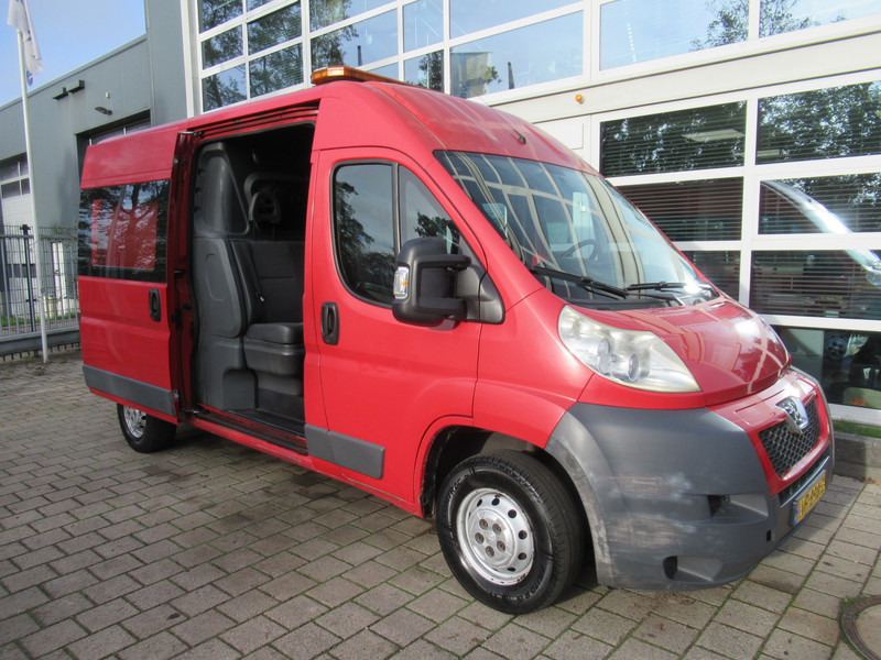 Peugeot Boxer 330 2.2 HDI 96KW L2H2 Dubbelcabine P+ DOKA - Small van, Crew cab van: picture 5 Peugeot Boxer 330 2.2 HDI 96KW L2H2 Dubbelcabine P+ DOKA - Small van, Crew cab van: picture 5