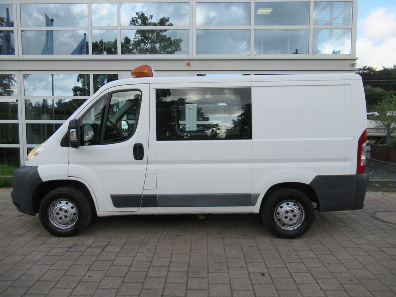 Peugeot Boxer 330 2.2 HDI L1H1 P+ Dubbelcabine DOKA airco - Small van, Crew cab van: picture 4 Peugeot Boxer 330 2.2 HDI L1H1 P+ Dubbelcabine DOKA airco - Small van, Crew cab van: picture 4