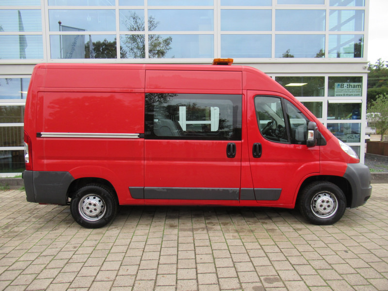 Peugeot Boxer 330 2.2 HDI L2H2 P+ DOKA Dubbelcabine - Small van, Crew cab van: picture 3 Peugeot Boxer 330 2.2 HDI L2H2 P+ DOKA Dubbelcabine - Small van, Crew cab van: picture 3