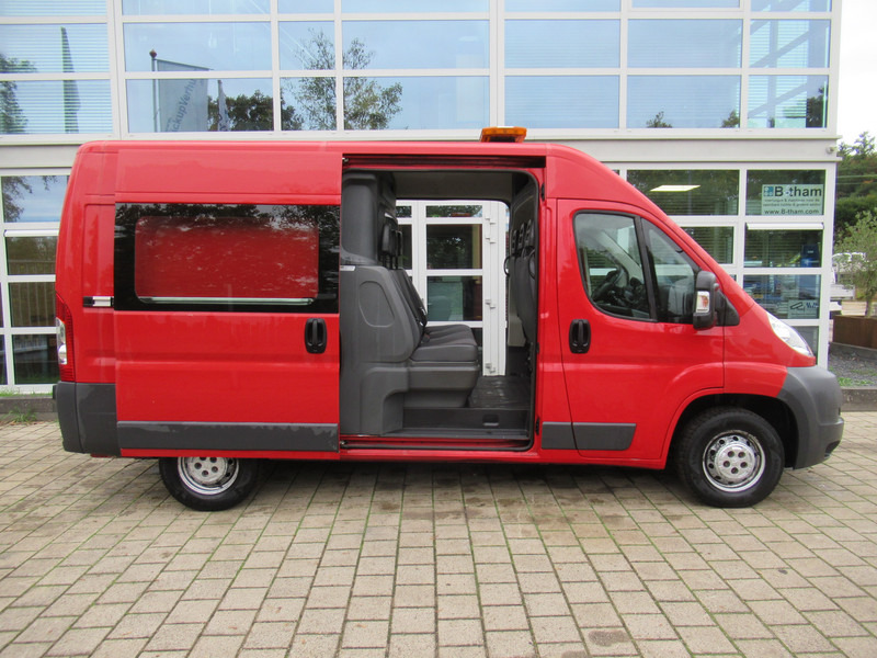 Peugeot Boxer 330 2.2 HDI L2H2 P+ DOKA Dubbelcabine - Small van, Crew cab van: picture 5 Peugeot Boxer 330 2.2 HDI L2H2 P+ DOKA Dubbelcabine - Small van, Crew cab van: picture 5