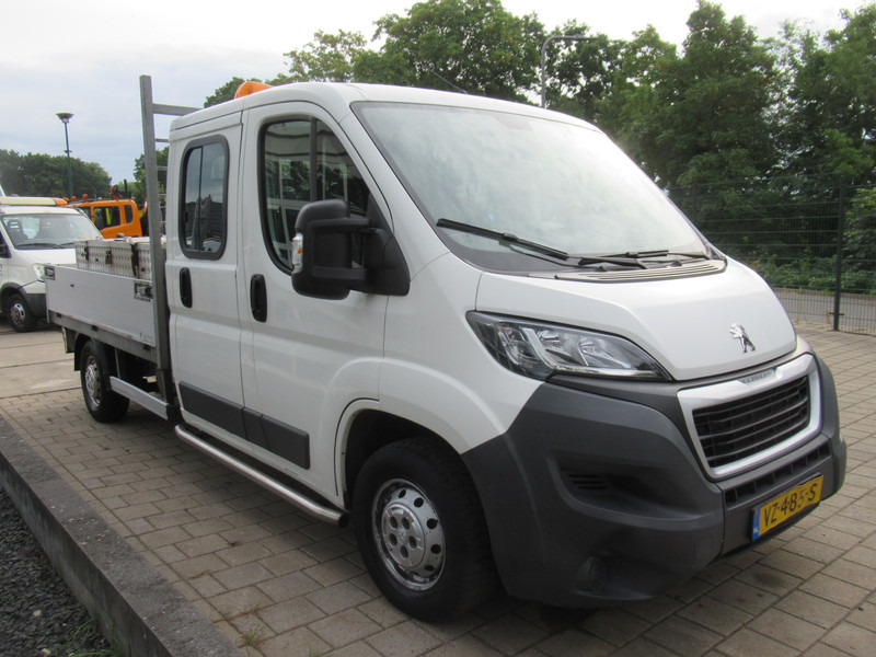 Peugeot Boxer 335 2.2 HDI L3 XR DOKA Dubbelcabine Engine broken - Open body delivery van, Crew cab van: picture 5 Peugeot Boxer 335 2.2 HDI L3 XR DOKA Dubbelcabine Engine broken - Open body delivery van, Crew cab van: picture 5