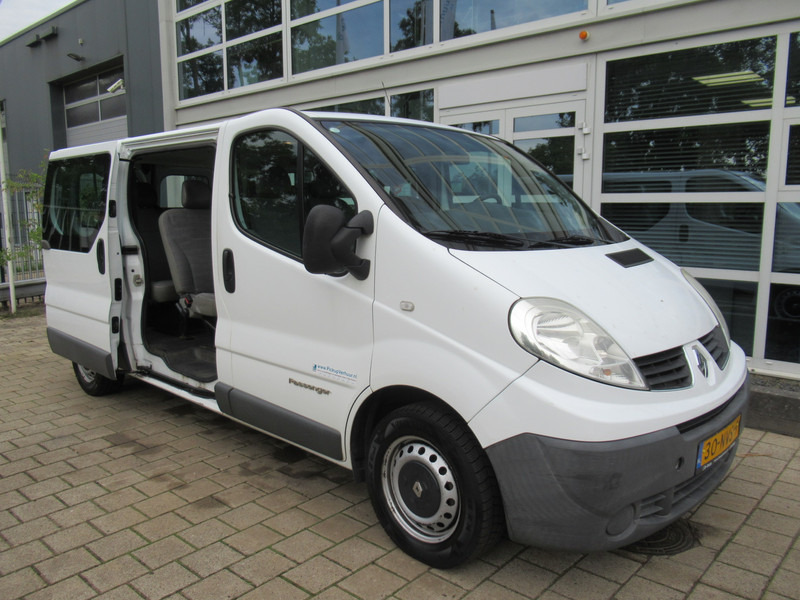 Renault Trafic 2.0 DCi 115 Lang 9-persoons Personenbus Passenger - Minibus, People carrier: picture 3 Renault Trafic 2.0 DCi 115 Lang 9-persoons Personenbus Passenger - Minibus, People carrier: picture 3