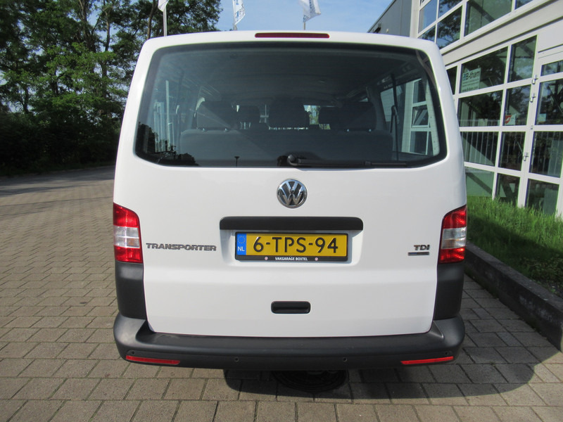 Volkswagen Transporter Kombi T5 2.0 TDI 62KW L2H1 Comf. 9-Personen - Minibus, People carrier: picture 4 Volkswagen Transporter Kombi T5 2.0 TDI 62KW L2H1 Comf. 9-Personen - Minibus, People carrier: picture 4